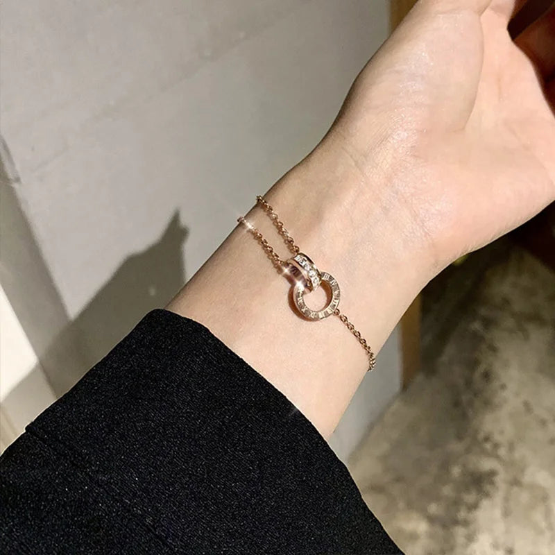 Interlocking Circle Chain Bracelet