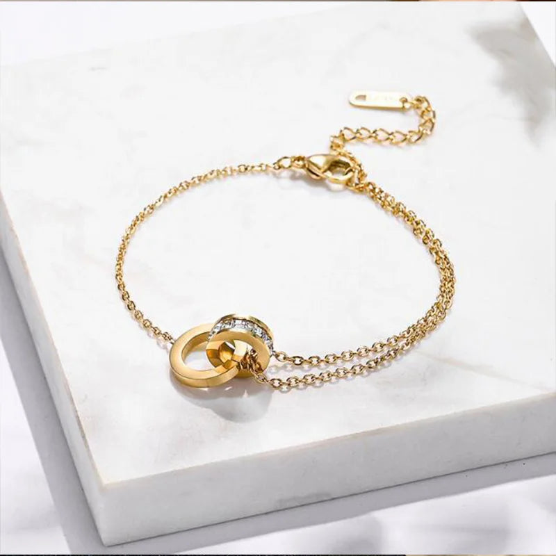 Interlocking Circle Chain Bracelet