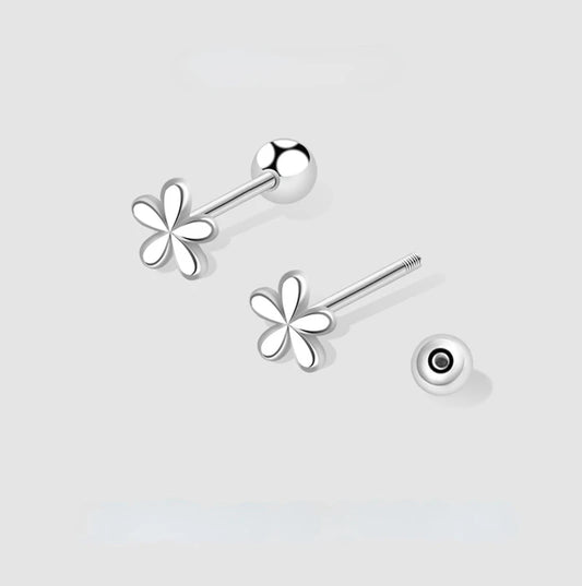 Daisy Bloom 925 Sterling Silver Stud Earrings